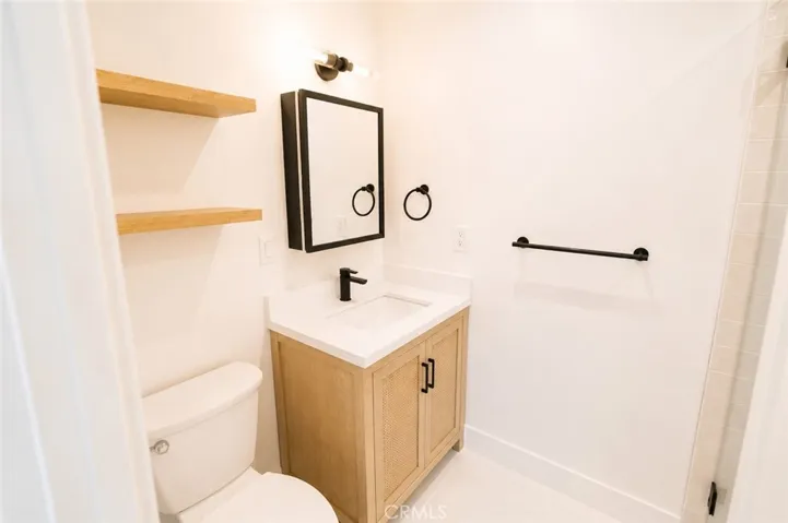 522 17th Street C, Huntington Beach, California 92648