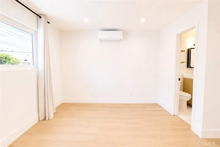522 17th Street C, Huntington Beach, California 92648