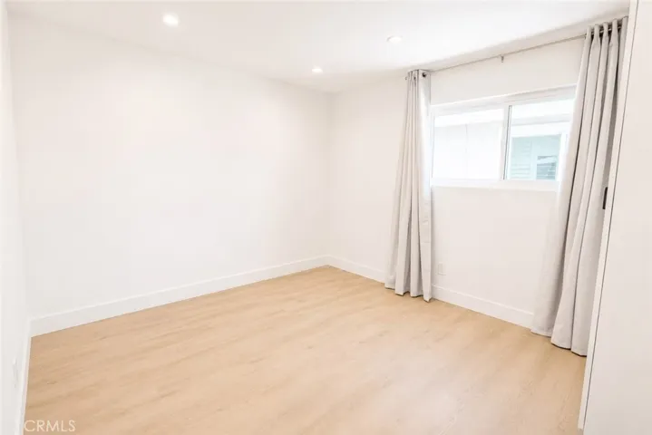 522 17th Street C, Huntington Beach, California 92648