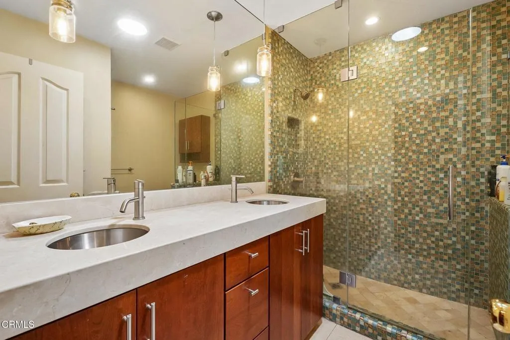 Upstairs bathroom