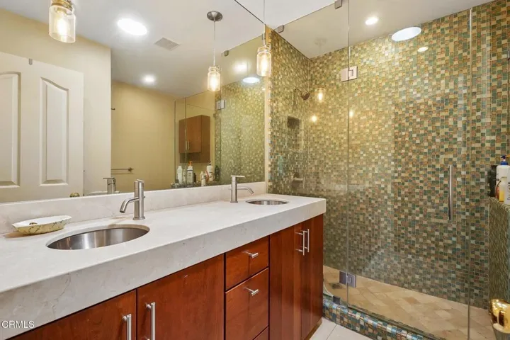 Upstairs bathroom