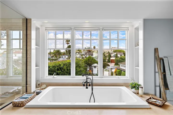 primary bath - up