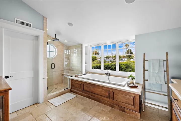 primary bath - up