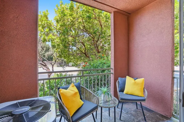 2330 University Avenue 190, East Palo Alto, California 94303