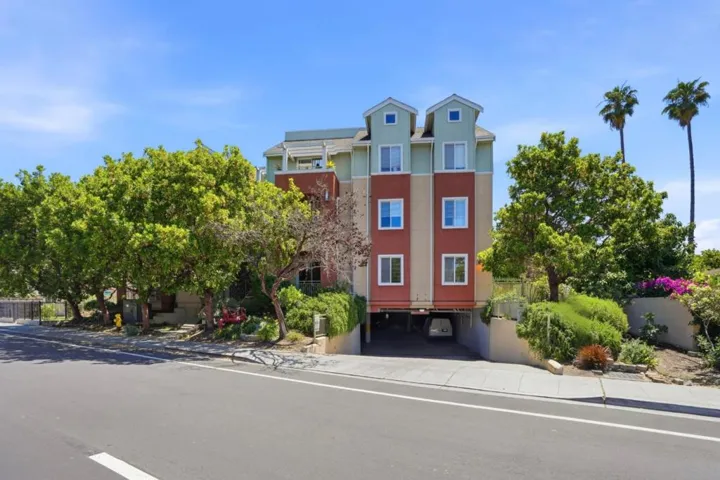 2330 University Avenue 190, East Palo Alto, California 94303