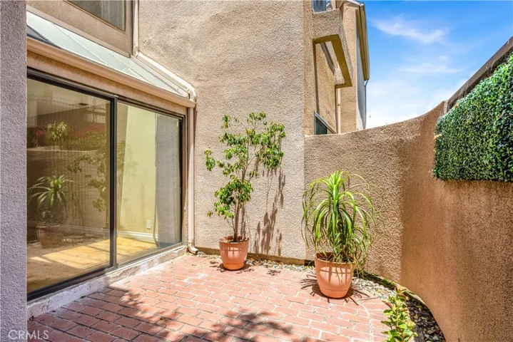 Fenced Front Yard Patio
