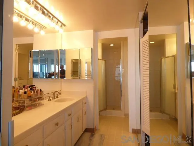 Primary Bath/Spa