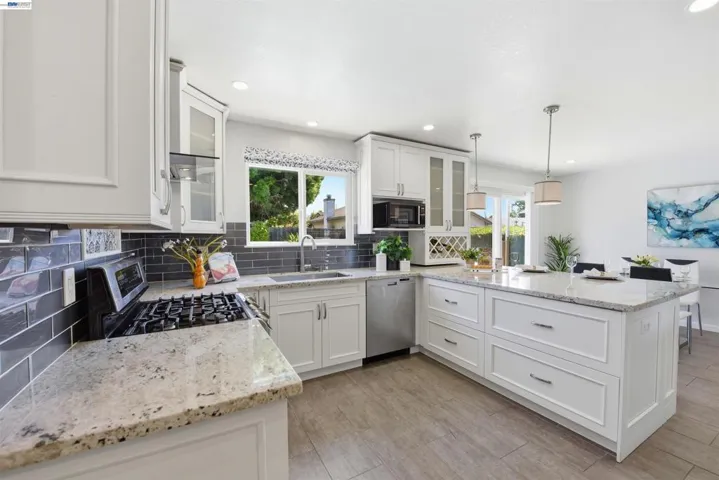 37896 Manzanita St, Newark, California 94560