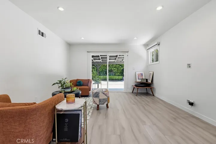 7058 Fullbright, Winnetka, California 91306