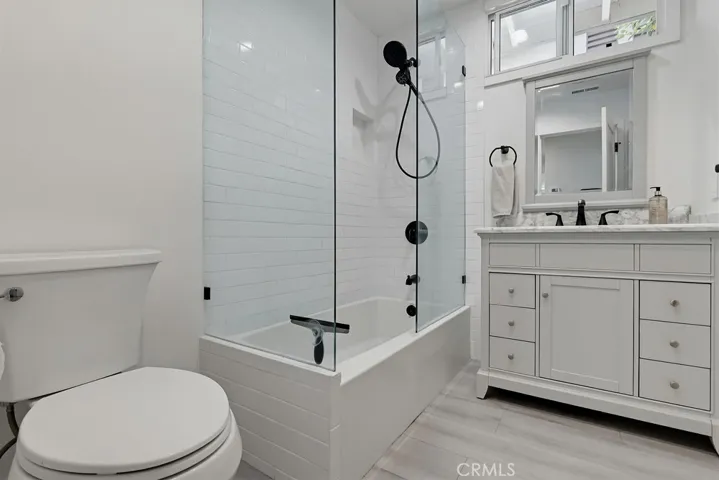7058 Fullbright, Winnetka, California 91306