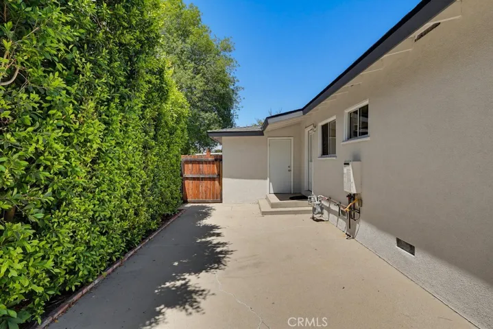 7058 Fullbright, Winnetka, California 91306