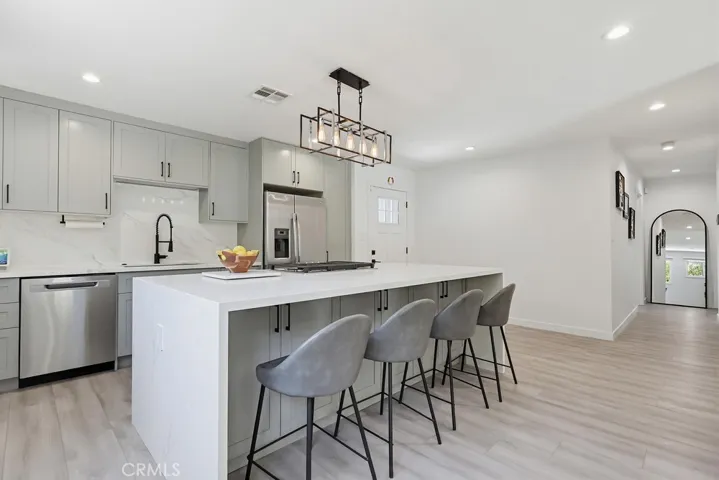 7058 Fullbright, Winnetka, California 91306