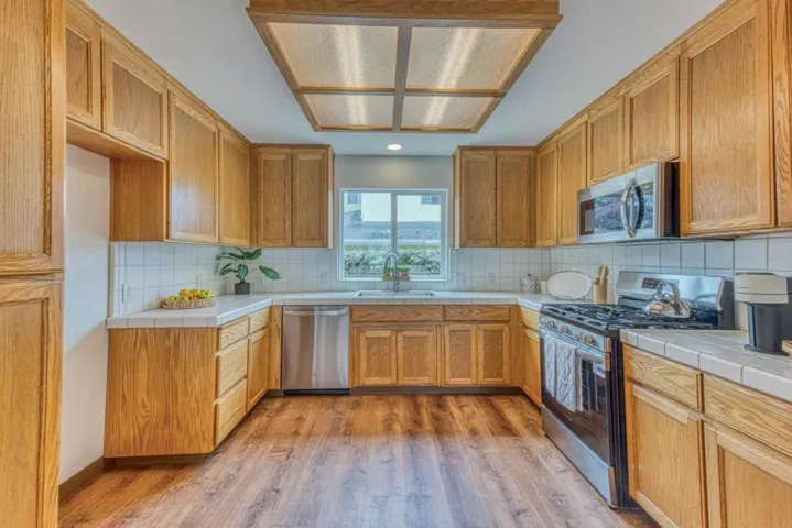 172 Paddon Place, Marina, California 93933