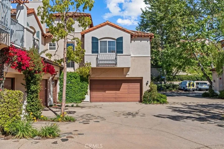 Rear exterior, garage entrance
