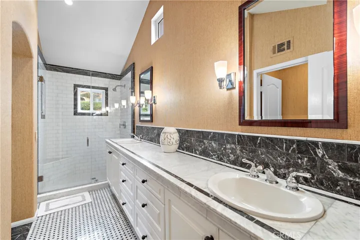 Double sinks