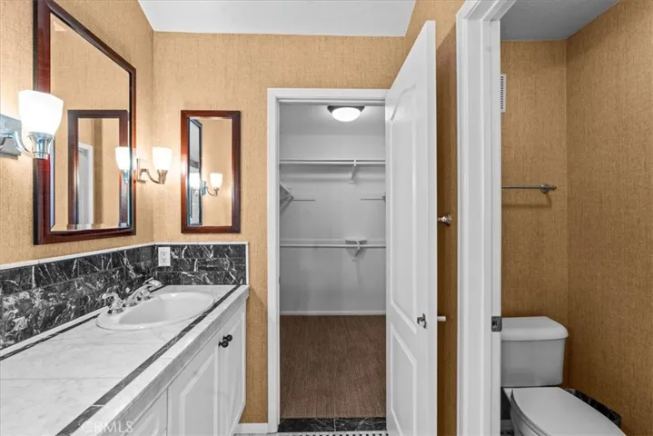 View toward water closet and walk-in closet