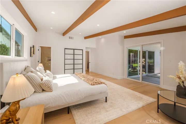 24320 Bessemer Street, Woodland Hills, California 91367
