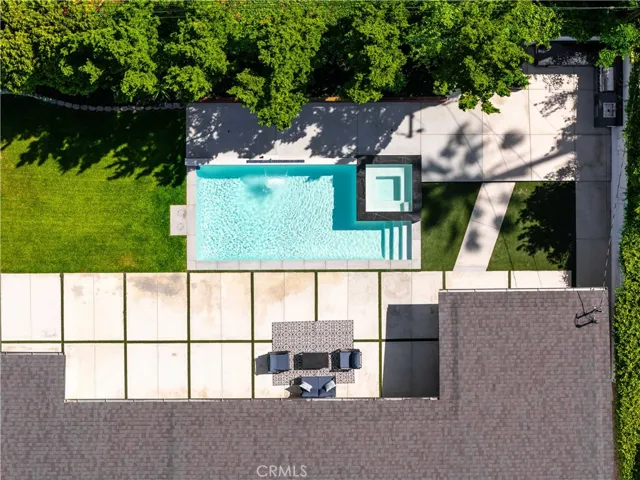 24320 Bessemer Street, Woodland Hills, California 91367