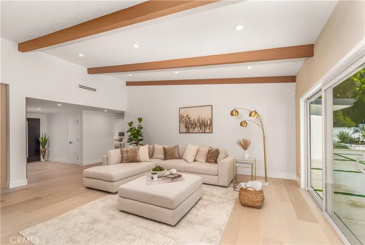 24320 Bessemer Street, Woodland Hills, California 91367
