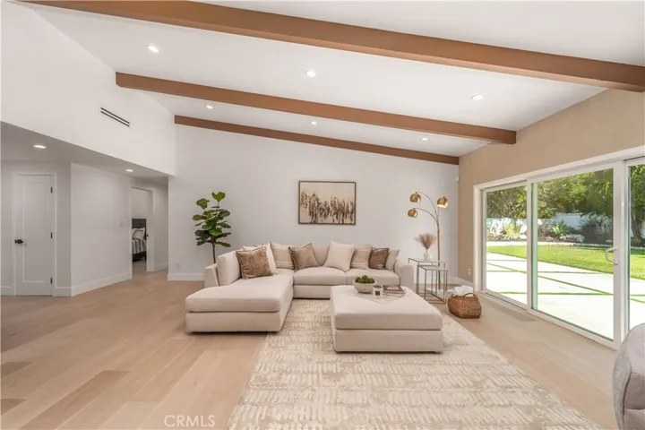24320 Bessemer Street, Woodland Hills, California 91367