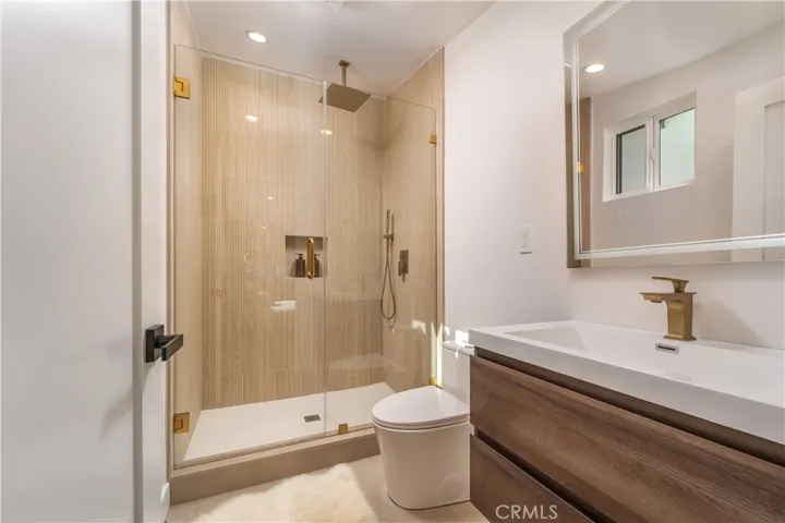 24320 Bessemer Street, Woodland Hills, California 91367