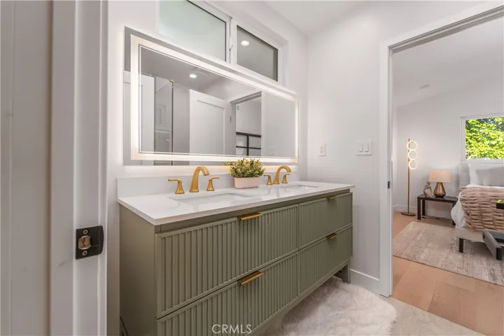 24320 Bessemer Street, Woodland Hills, California 91367