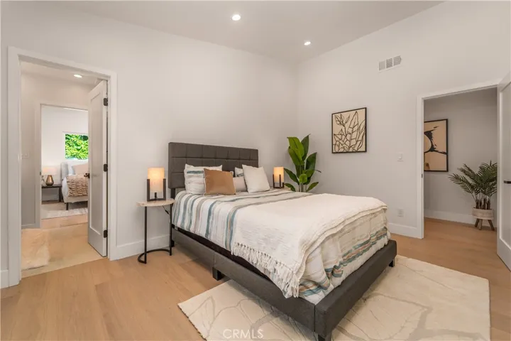 24320 Bessemer Street, Woodland Hills, California 91367