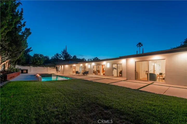 24320 Bessemer Street, Woodland Hills, California 91367