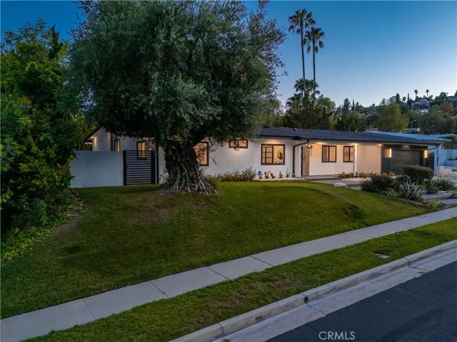 24320 Bessemer Street, Woodland Hills, California 91367
