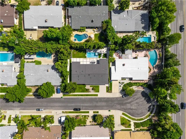 24320 Bessemer Street, Woodland Hills, California 91367