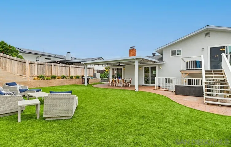 6880 Wallsey Drive, San Diego, California 92119
