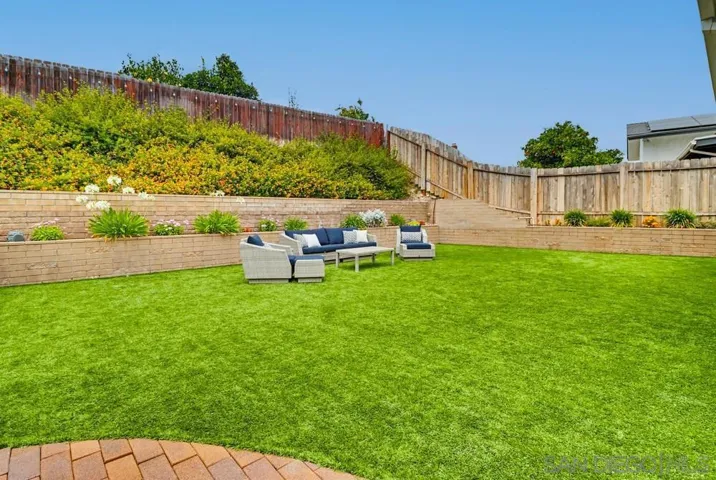 6880 Wallsey Drive, San Diego, California 92119