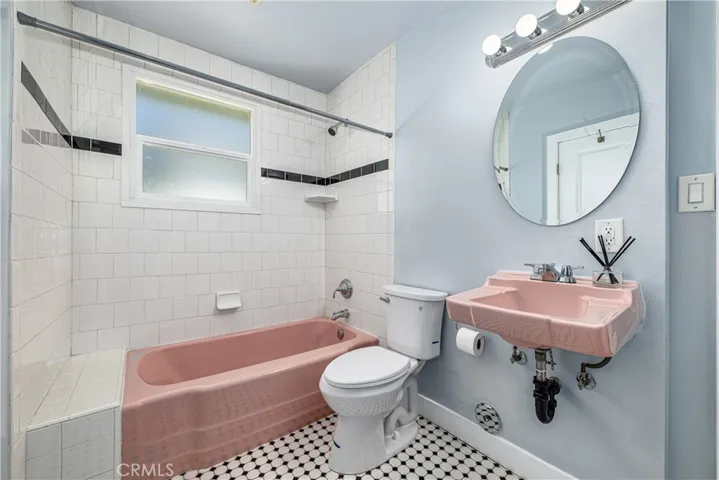 1274 W 3rd, San Pedro, California 90732