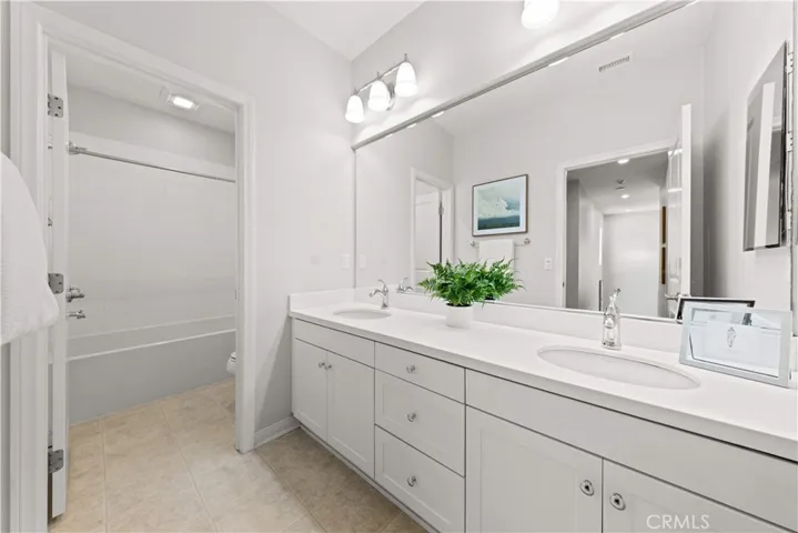 120 Pendant, Irvine, California 92620