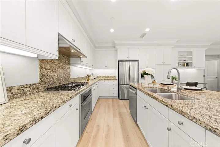 120 Pendant, Irvine, California 92620