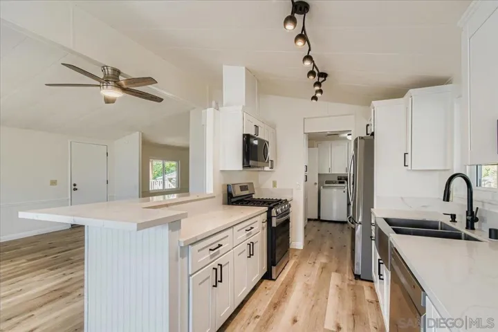 11949 Riverside Dr, Lakeside, California 92040