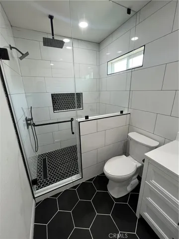 Master bath -walk in. shower huge