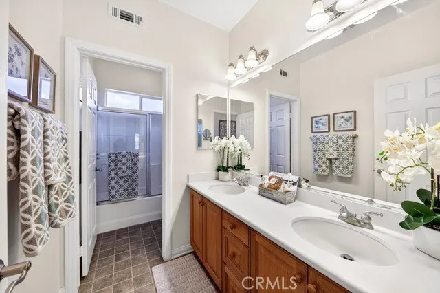 Upstairs Guest Bath