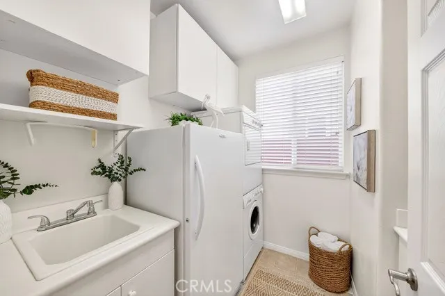 Laundry Rm