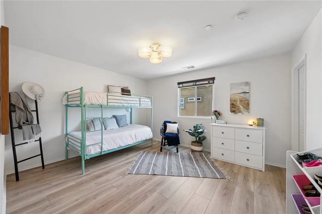 1st secondary bedroom