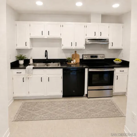 https://zimg.paragon.ice.com/ParagonImages/Property/PA/SDMLS/-526022/21/533/400/a15735cff09443fbd6c8fa99be0353b3/3/c780bfbefa364ae702e7eae2cc53d2d6/-526022-7816d202-46e8-4e7e-a1c5-66130805057f.JPG