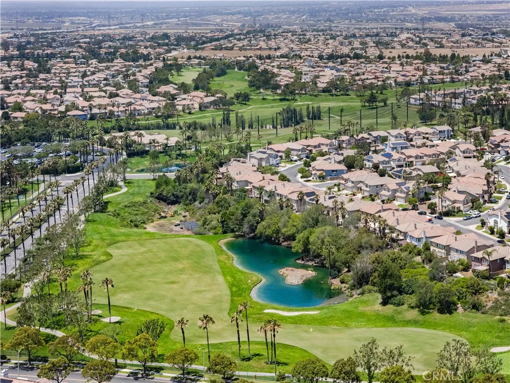 Sierra Lakes Golf Club