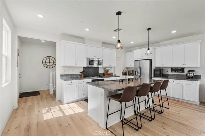 Entry to Kitchen