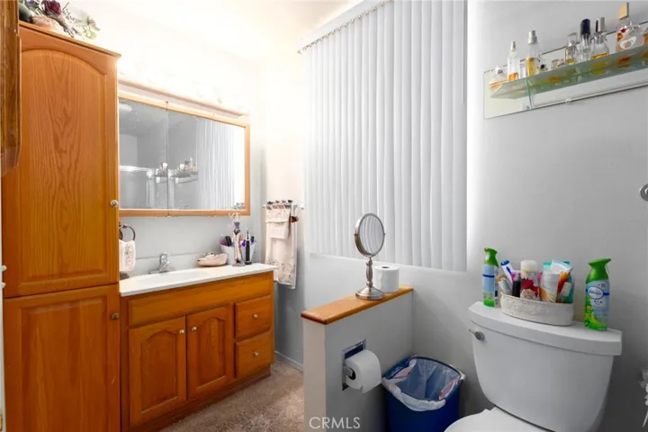 Secondary ensuite bath