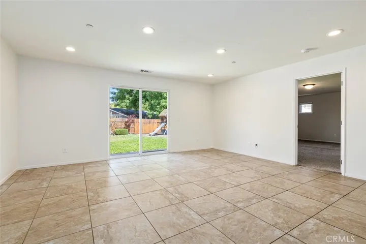 6949 Navajoa Avenue, Atascadero, California 93422