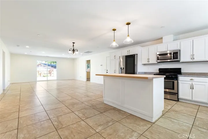 6949 Navajoa Avenue, Atascadero, California 93422