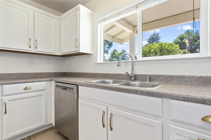 6949 Navajoa Avenue, Atascadero, California 93422