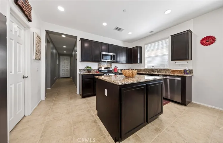 38539 Divot, Beaumont, California 92223