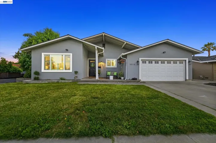 5016 Black Ave.