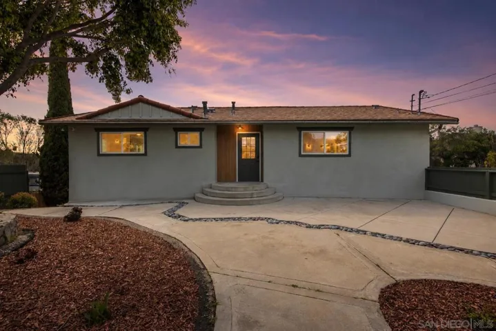 361 E Indian Rock Rd, Vista, California 92084